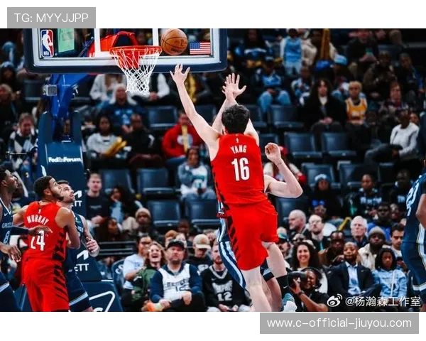 开拓者战败灰熊，杨瀚森为队伍贡献4分5篮板，期待下次爆发